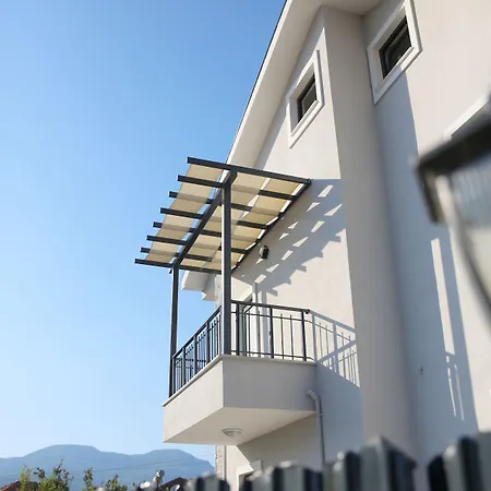 Ξενοδοχείο Bright House 5*