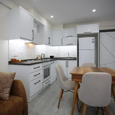 Bright House Hotell 5*