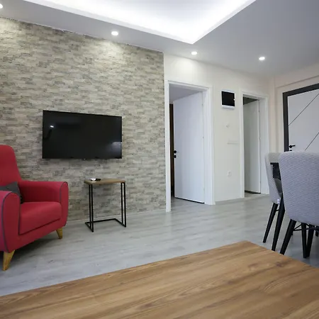 Bright House Hotell 5*