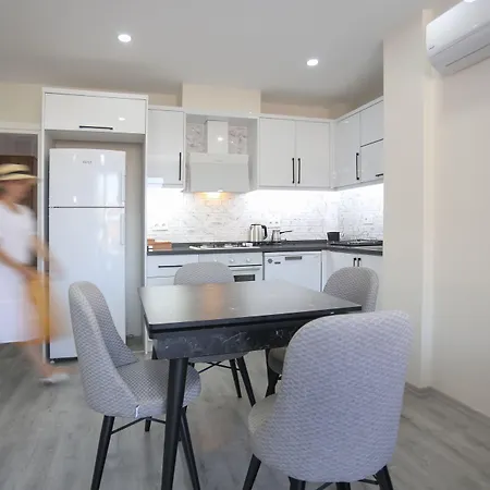 Bright House Hotell 5*