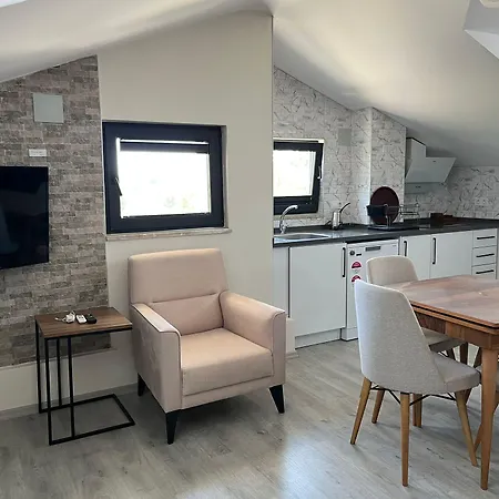 Bright House Hotell 5*