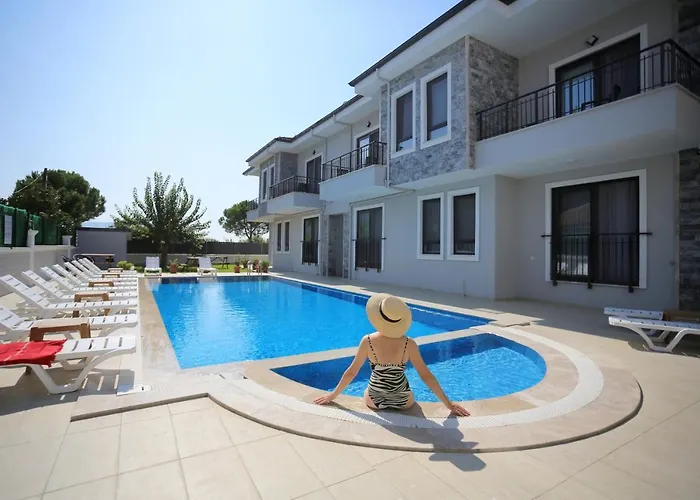 מלון Bright House 5*