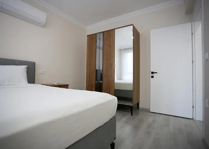 Bright House מלון 5*