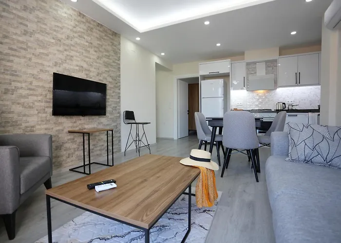 Bright House מלון 5*