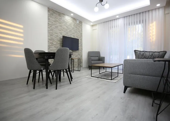 מלון Bright House 5*