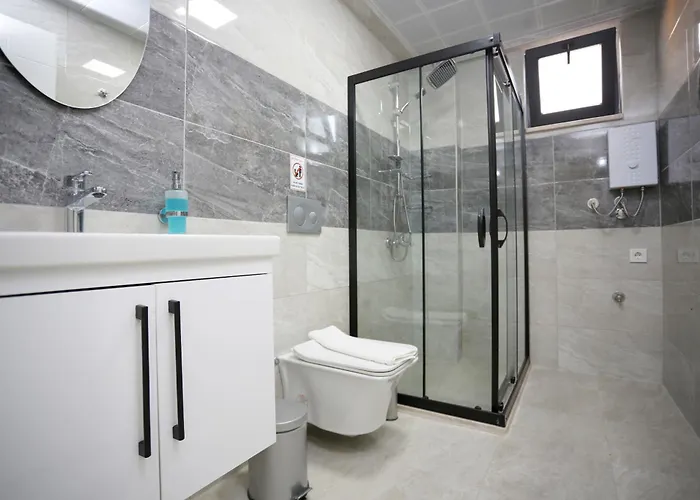 Bright House מלון 5*