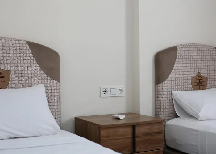 מלון Bright House 5*